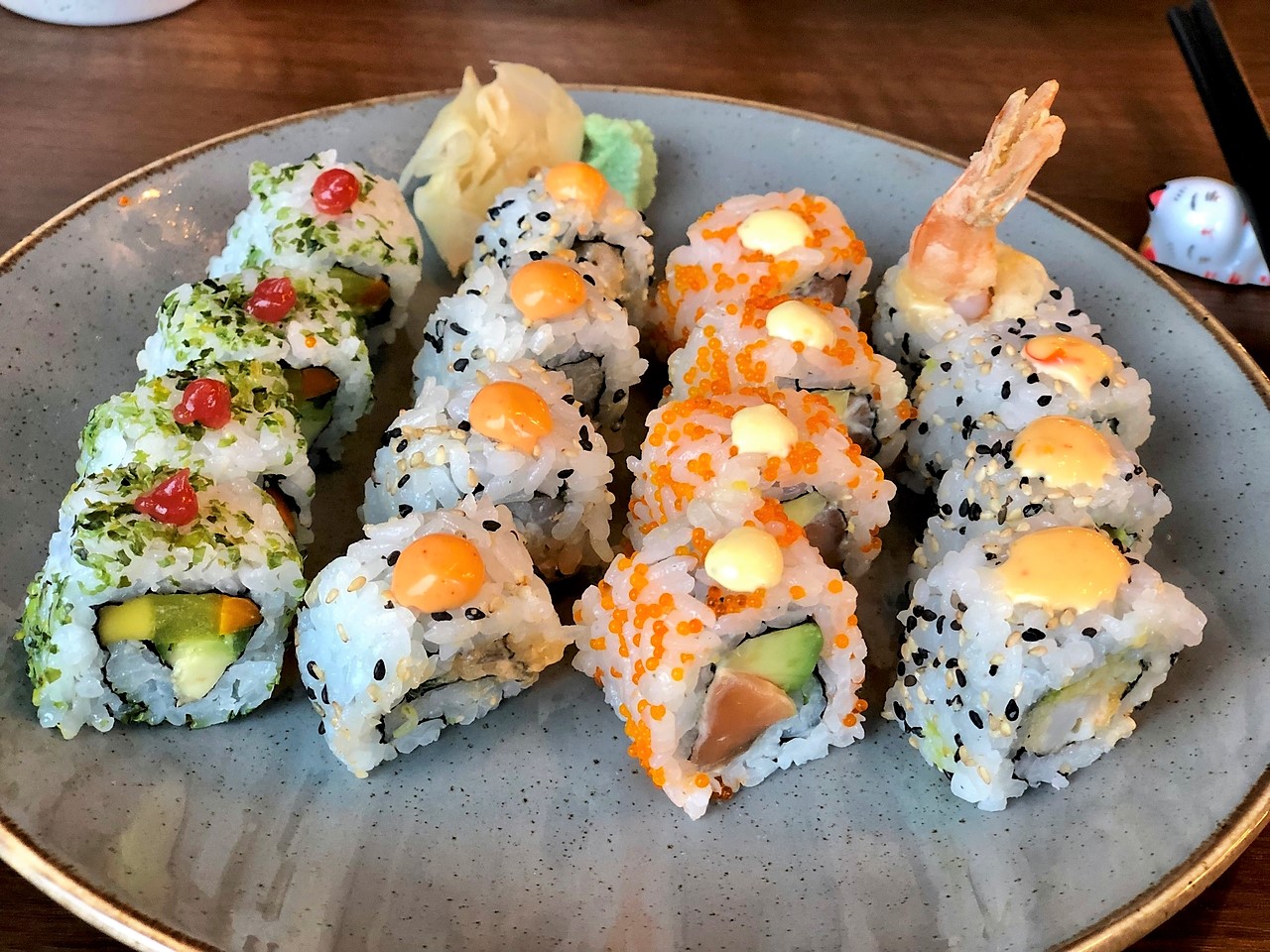 Issho Ni Sushi Rolls