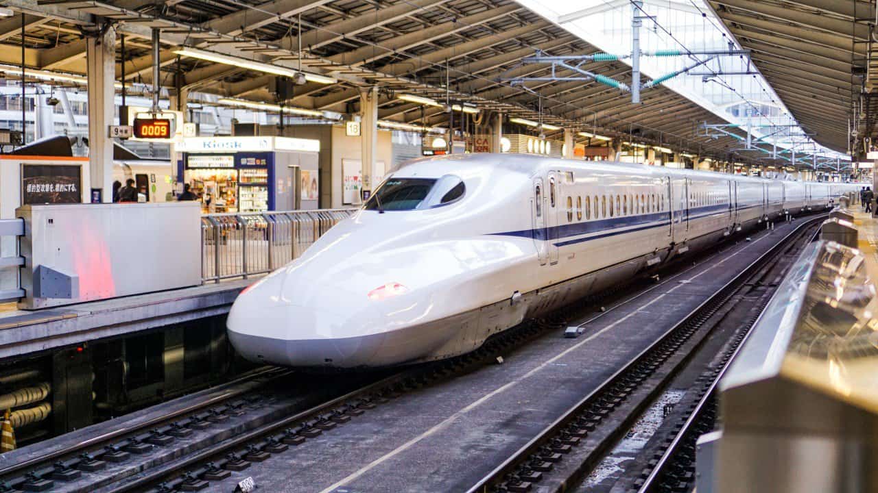 Shinkansen bullet train japan tips