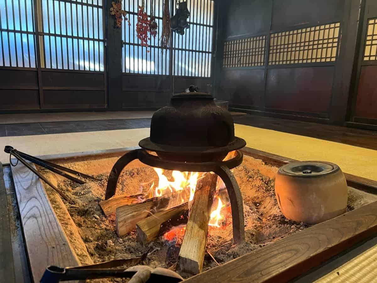 Shirokawa Gassho Zukuru Irori Fire